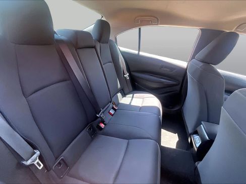 Used 2025 Toyota Corolla LE FWD image 19