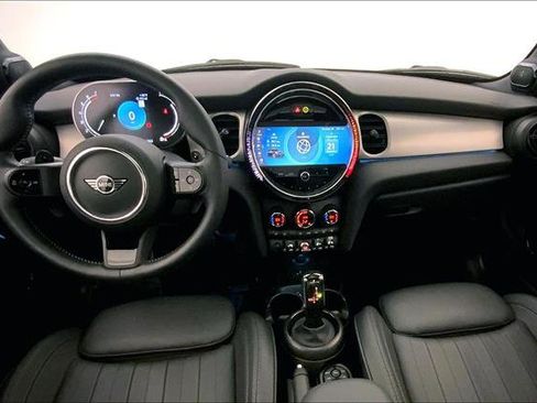 Certified 2024 MINI Cooper S w/ Signature Upholstery Package image 15