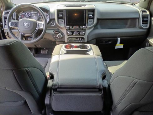 New 2026 RAM 1500 Express AWD/4WD image 11