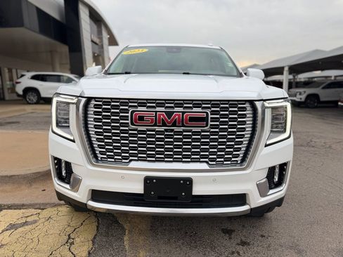 Used 2023 GMC Yukon XL Denali w/ LPO, Floor Liner Package AWD/4WD image 2