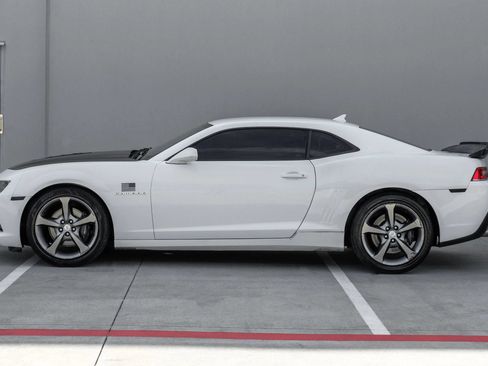 Used 2014 Chevrolet Camaro SS w/ RS Package RWD image 16