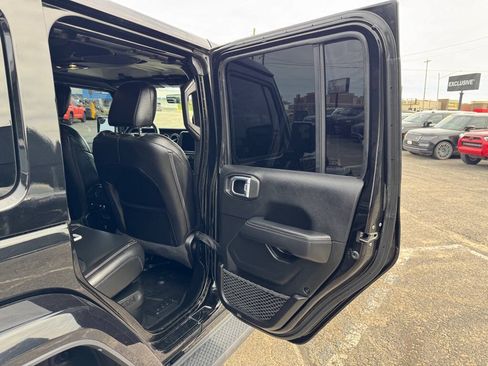 Used 2021 Jeep Wrangler Unlimited Sahara AWD/4WD image 55