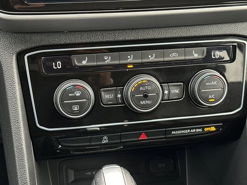 Certified 2022 Volkswagen Atlas SE image 21