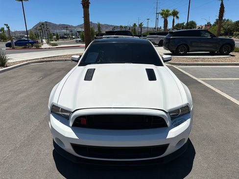 Used 2013 Ford Mustang GT Premium w/ Electronics Pkg RWD image 8