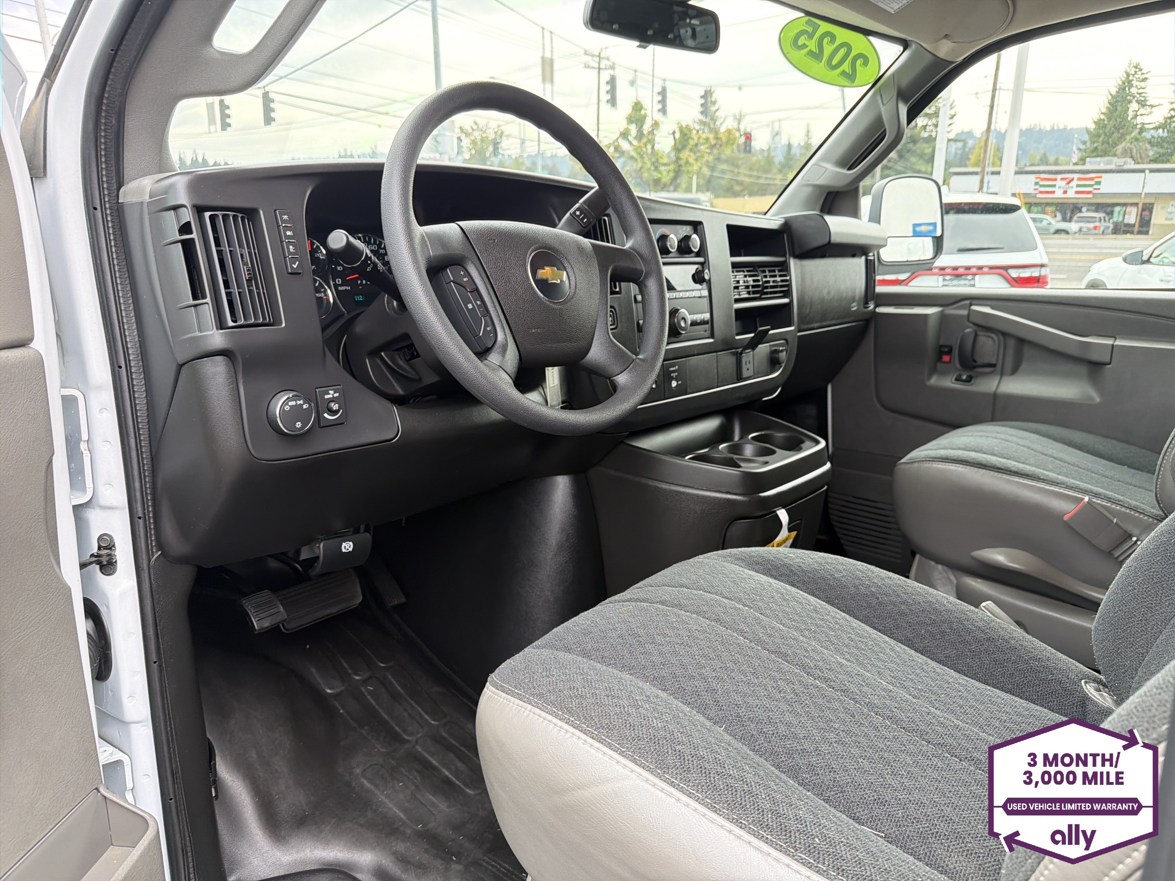 Used 2025 Chevrolet Express 2500 w/ Driver Convenience Package RWD image 9