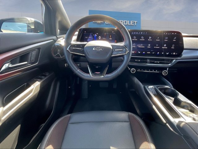 Certified 2024 Chevrolet Equinox EV RS FWD image 10