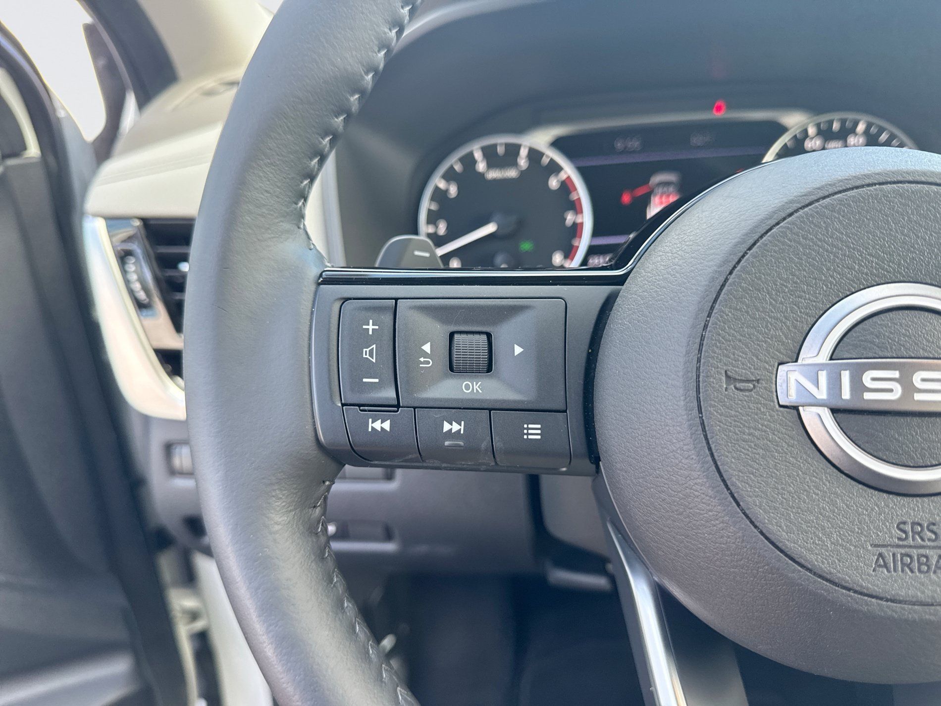 Certified 2023 Nissan Rogue SL w/ SL Premium Package FWD image 26