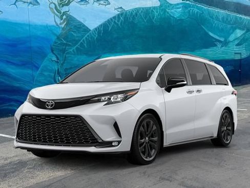 New 2026 Toyota Sienna XSE FWD image 1