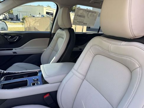 New 2026 Lincoln Aviator Reserve image 22