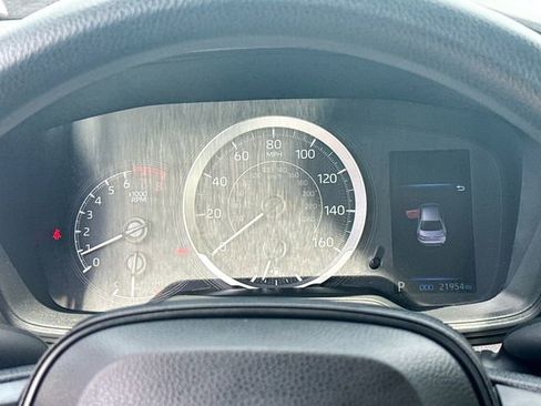 Used 2022 Toyota Corolla LE FWD image 12