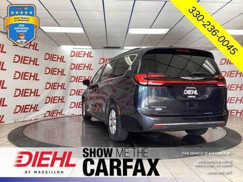 Used 2021 Chrysler Pacifica Touring w/ Cold Weather Group FWD image 5