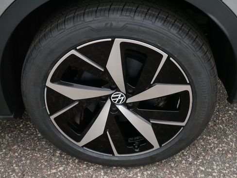 Certified 2023 Volkswagen ID.4 Pro S AWD/4WD image 15
