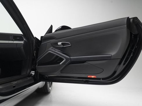 Used 2015 Porsche 911 Carrera S image 46