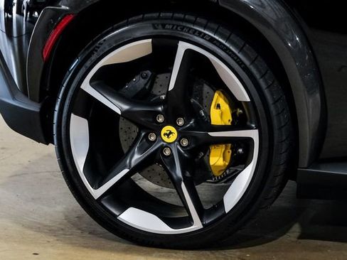 Used 2025 Ferrari Purosangue image 31