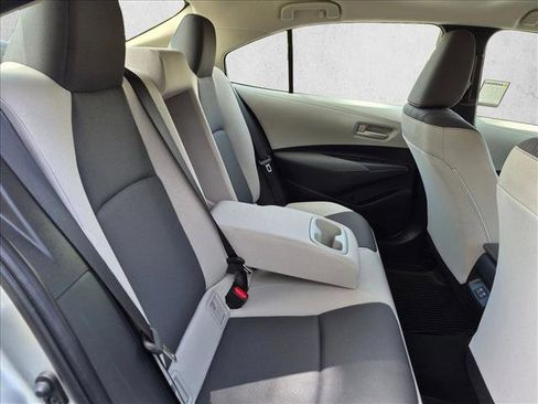Used 2025 Toyota Corolla LE w/ LE Premium Package FWD image 18