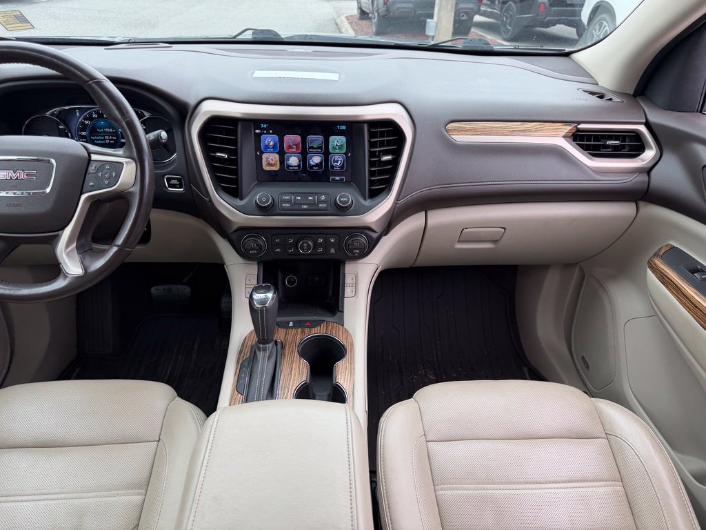 Used 2019 GMC Acadia Denali w/ Technology Package FWD image 19