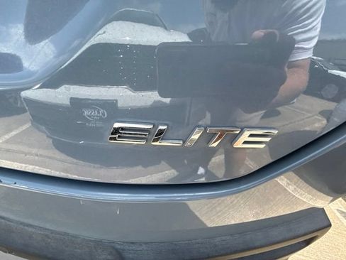 Used 2025 Honda Pilot Elite image 8