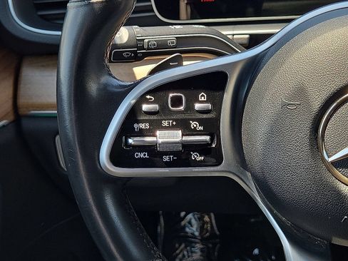 Used 2021 Mercedes-Benz GLE 350 image 18