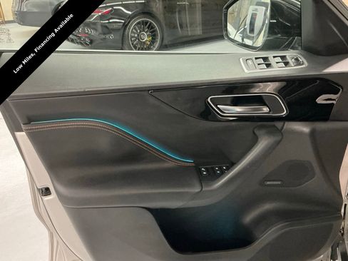 Used 2017 Jaguar F-PACE Prestige image 28