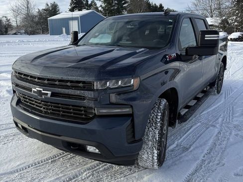 Used 2020 Chevrolet Silverado 1500 RST image 2