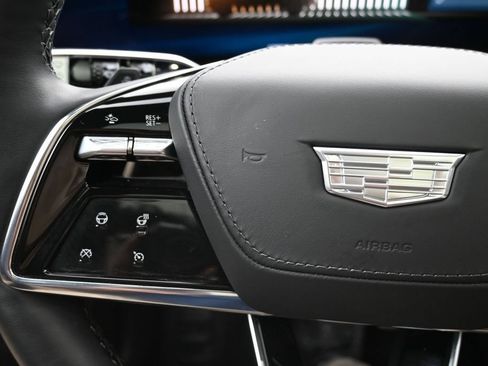 Used 2026 Cadillac Lyriq Signature Luxury w/ Nappa Leather Package AWD/4WD image 14