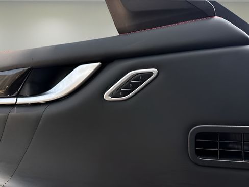 Used 2022 Maserati Ghibli GT RWD image 15