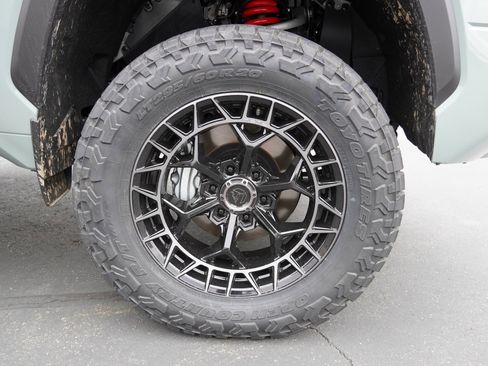 New 2026 Toyota Tundra Limited w/ TRD Off-Road Package image 10