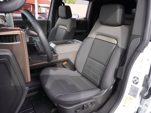 Certified 2025 GMC Hummer EV 2X image 13