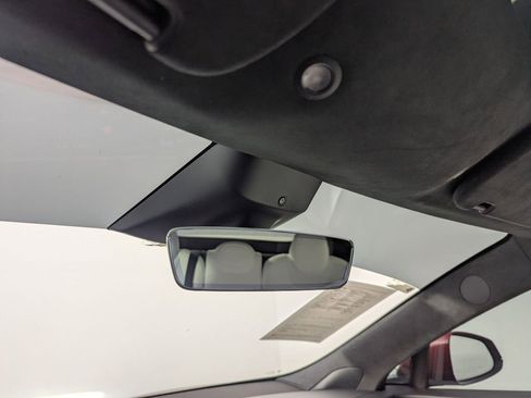 Used 2023 Tesla Model S Standard Range image 18