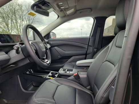 New 2026 Ford Mustang Mach-E Premium w/ Technology Package image 18