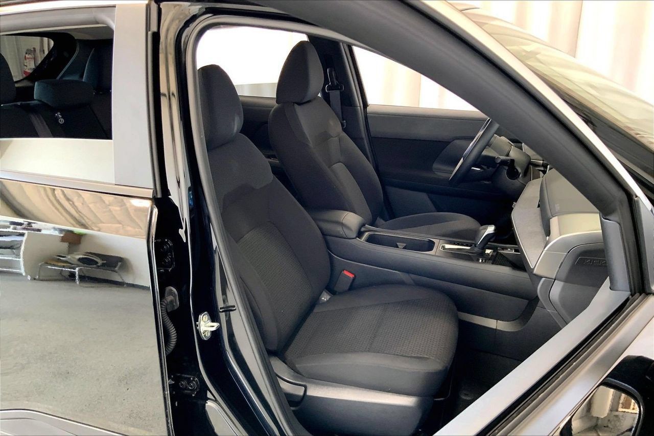 Used 2026 Nissan Kicks S FWD image 6