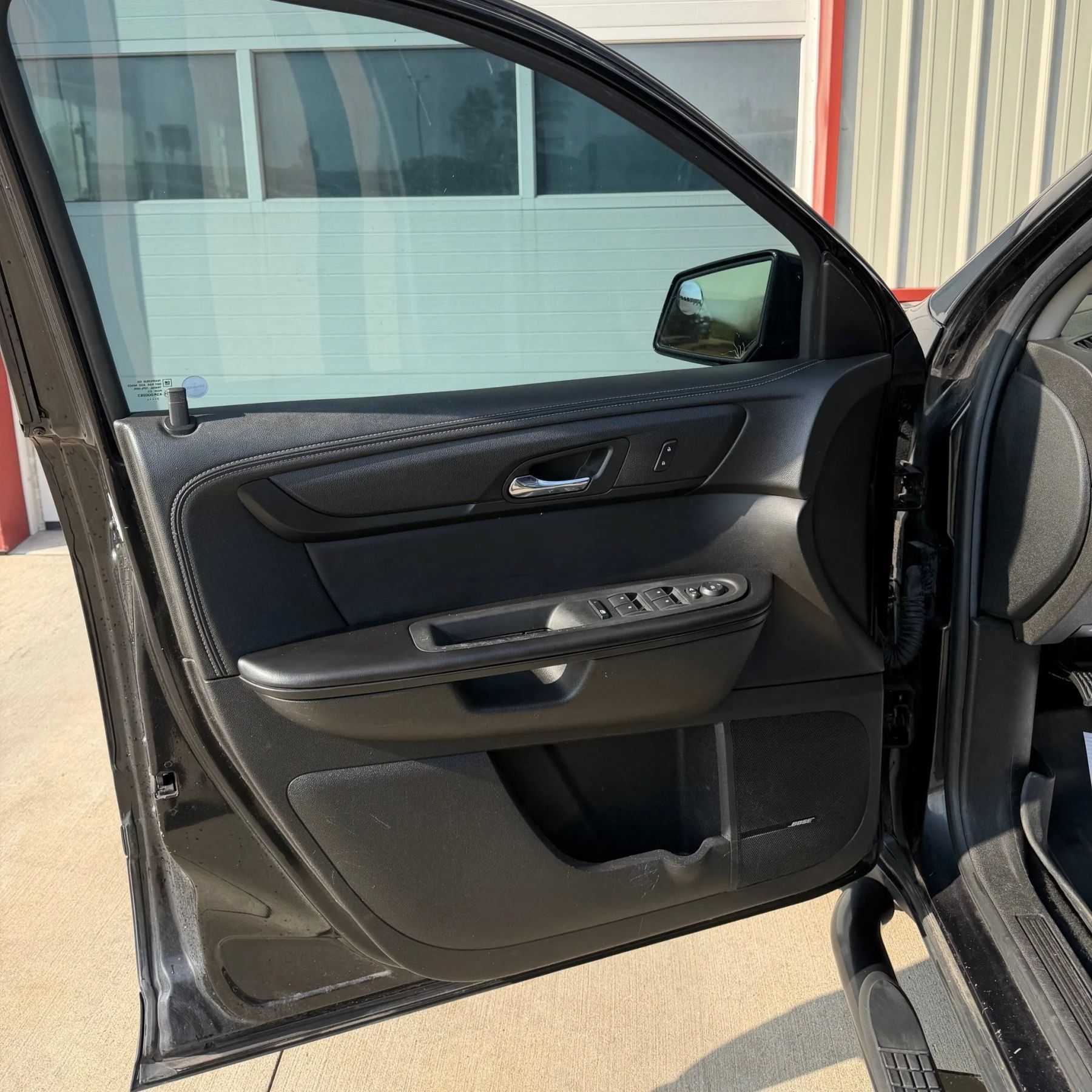 Used 2014 Chevrolet Traverse LT FWD image 4