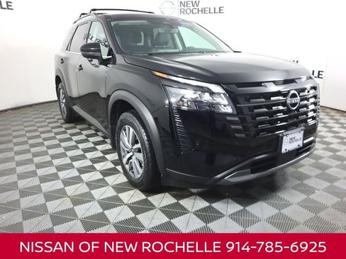 New 2026 Nissan Pathfinder SL AWD/4WD image 1