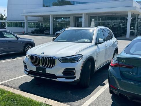 Used 2022 BMW X5 xDrive40i w/ Executive Package AWD/4WD image 1