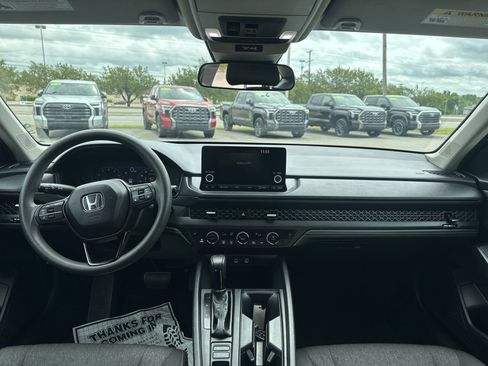 Used 2025 Honda Accord SE image 21