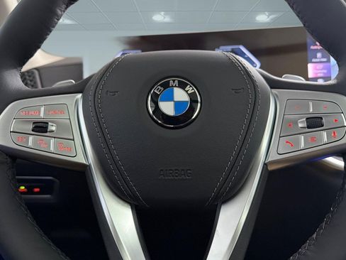 Used 2026 BMW X7 xDrive40i w/ Premium Package AWD/4WD image 11