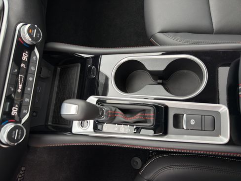 New 2025 Nissan Altima 2.5 SR image 22