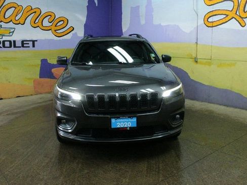 Used 2020 Jeep Cherokee High Altitude image 3