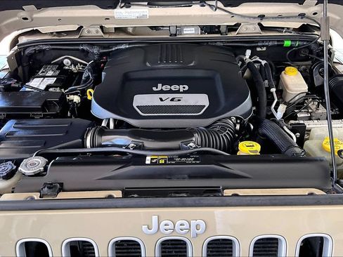 Used 2017 Jeep Wrangler Unlimited Sahara w/ Quick Order Package 24E Chief AWD/4WD image 30