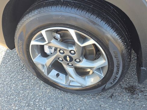 Certified 2025 Chevrolet Trax LT w/ Driver Confidence Package image 29