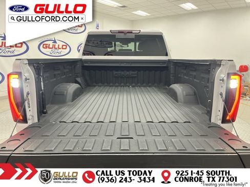 Used 2024 GMC Sierra 2500 SLT w/ Texas SLT Premium Package AWD/4WD image 10