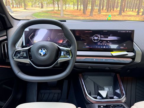 New 2026 BMW X3 xDrive30i w/ Premium Package AWD/4WD image 3