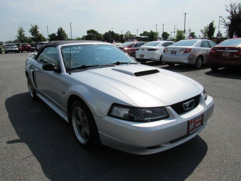 Used 2001 Ford Mustang GT RWD image 16