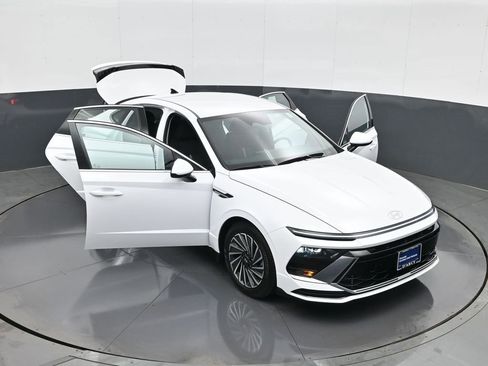 Certified 2025 Hyundai Sonata SEL image 29