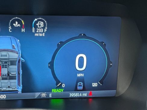 Used 2024 Ford F150 XLT w/ Mobile Office Package image 26