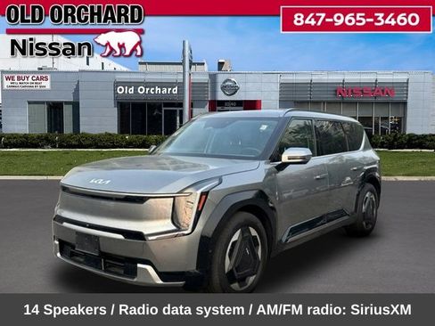 Used 2024 Kia EV9 Land AWD/4WD image 1