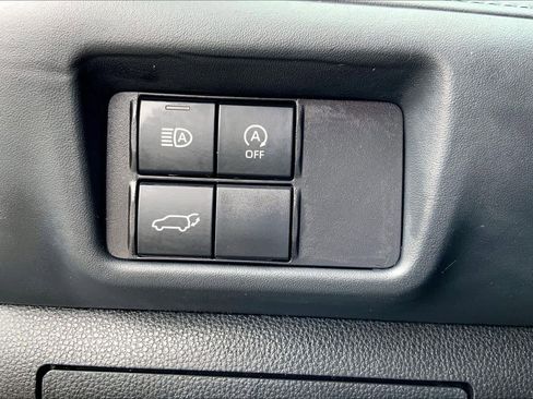 Certified 2024 Toyota Highlander LE image 33