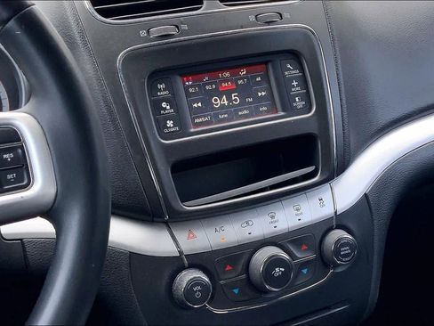 Used 2018 Dodge Journey SE w/ Popular Equipment Group image 6