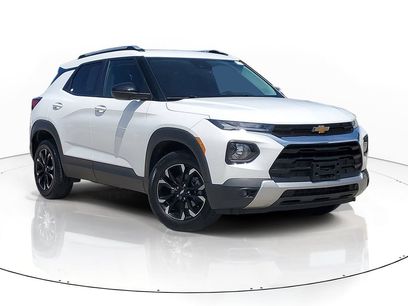 Used 2022 Chevrolet TrailBlazer LT w/ Sun and Liftgate Package