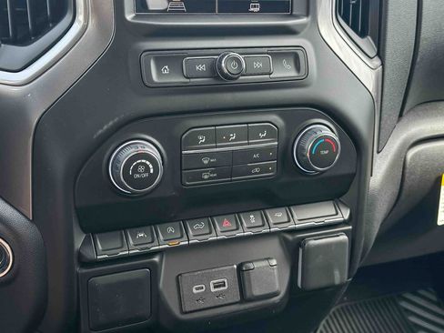 Used 2026 Chevrolet Silverado 1500 Custom RWD image 22